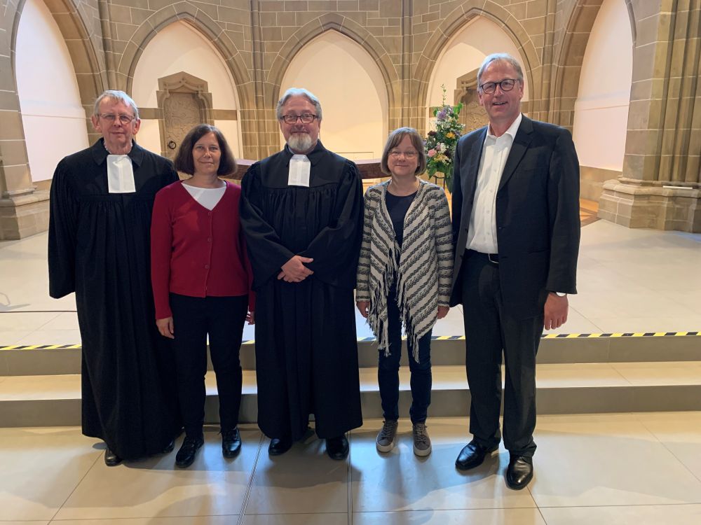 Dankbares Staunen - Die Mitwirkenden im Gottesdienst: Maik Fleck, Anika Swienty, Semko Koroza, Karin Möller, Dieter Bökemeier.